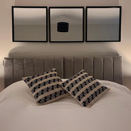 Modern Apartment - Bhx Nec - Free Secure Gated Parking Solihull Extérieur photo