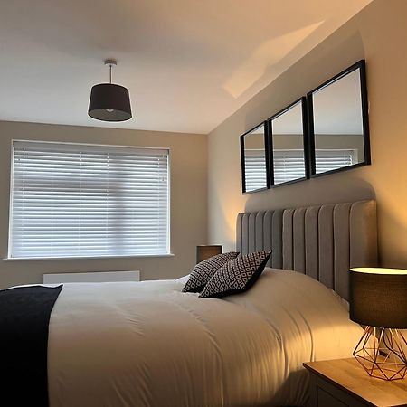 Modern Apartment - Bhx Nec - Free Secure Gated Parking Solihull Extérieur photo